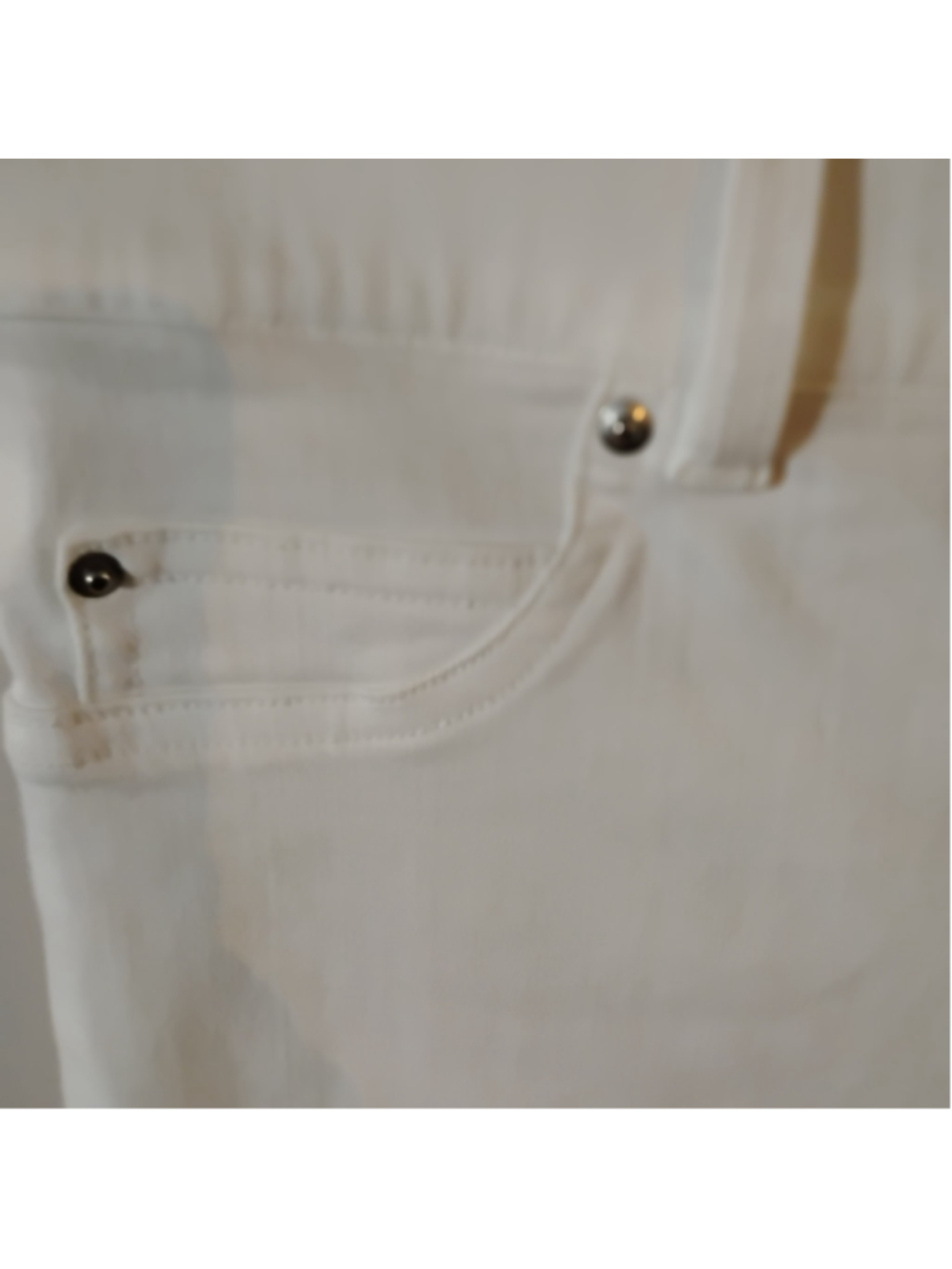 White Every Wear Spanx Jeans Women's Medium Skinny Pull-On Jeans - Picture 4 of 8